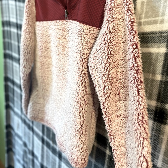 Sweater - Picture 4 of 4